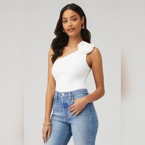 S3. NWT BARDOT LILITA RUCHED ONE SHOULDER BODYSUIT